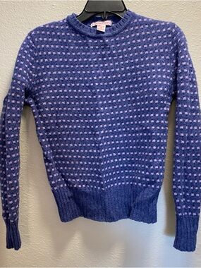 Annie’s Attic, 100% wool purple crewneck sweater. Womens M. Wool sweater